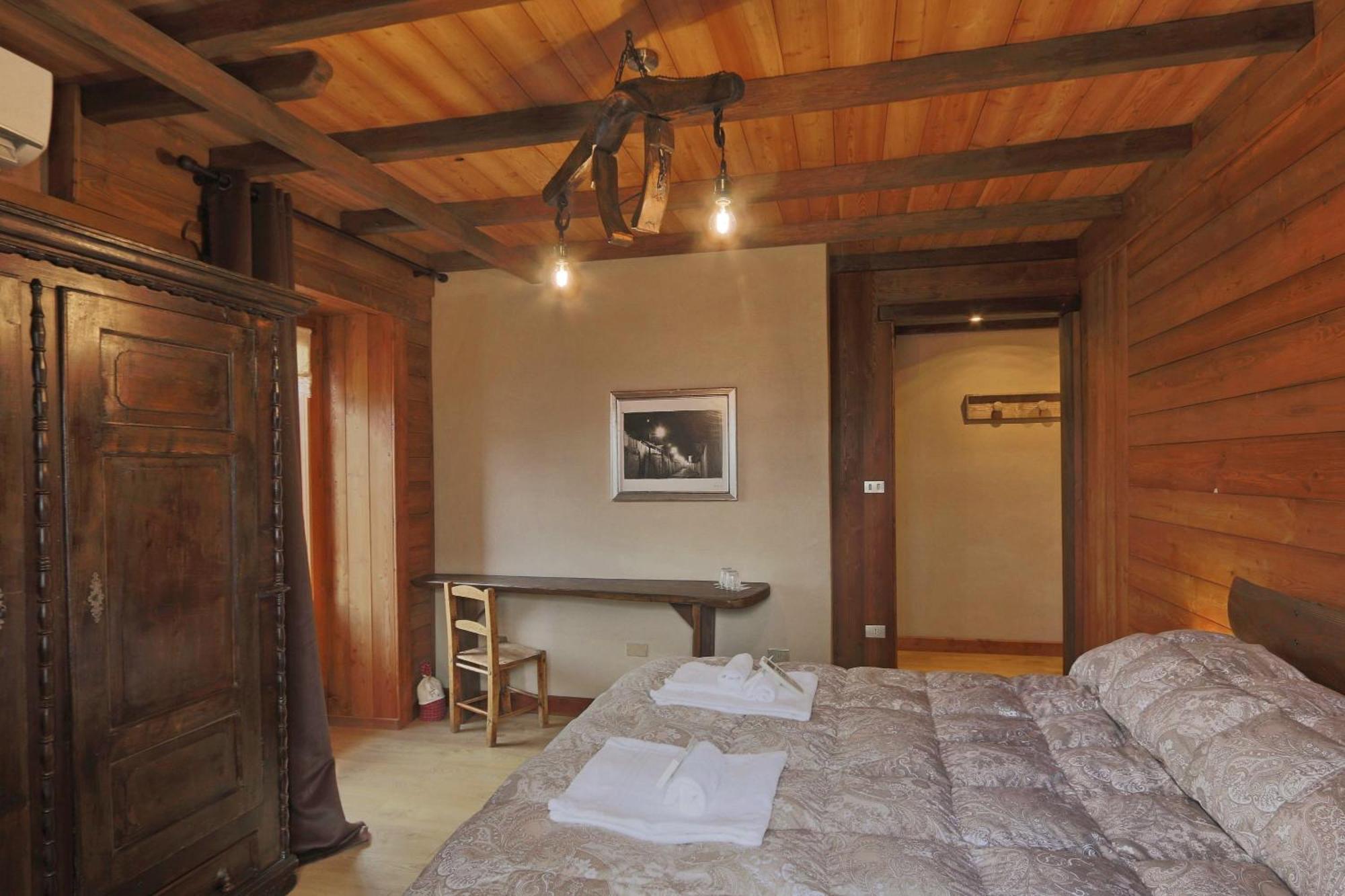 Lou Subric Otel Stroppo Dış mekan fotoğraf